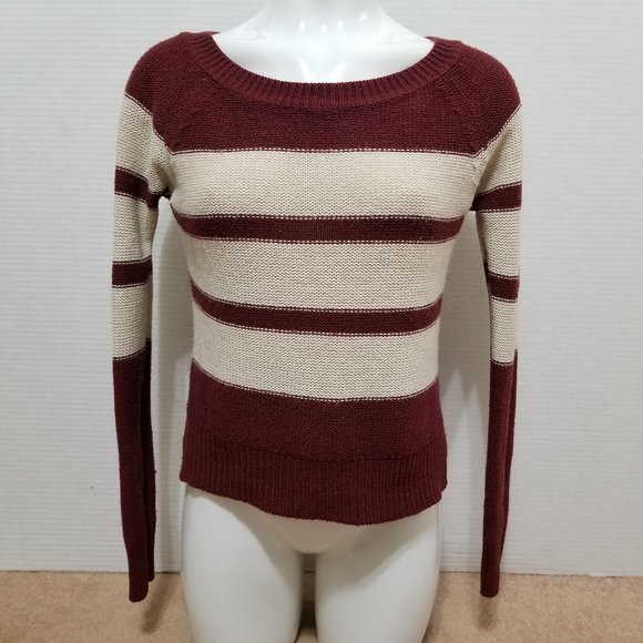 Essentials by Full Tilt sweater Small varsity striped knit pullover step hem - Picture 1 of 12